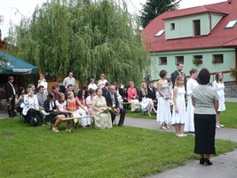 Trauung im Garten der Pension